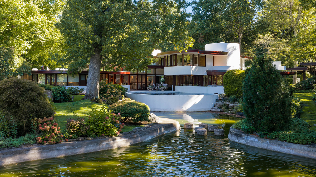 This $6.2 Million Connecticut Home Comes With an Olympic-Size Concrete Pond