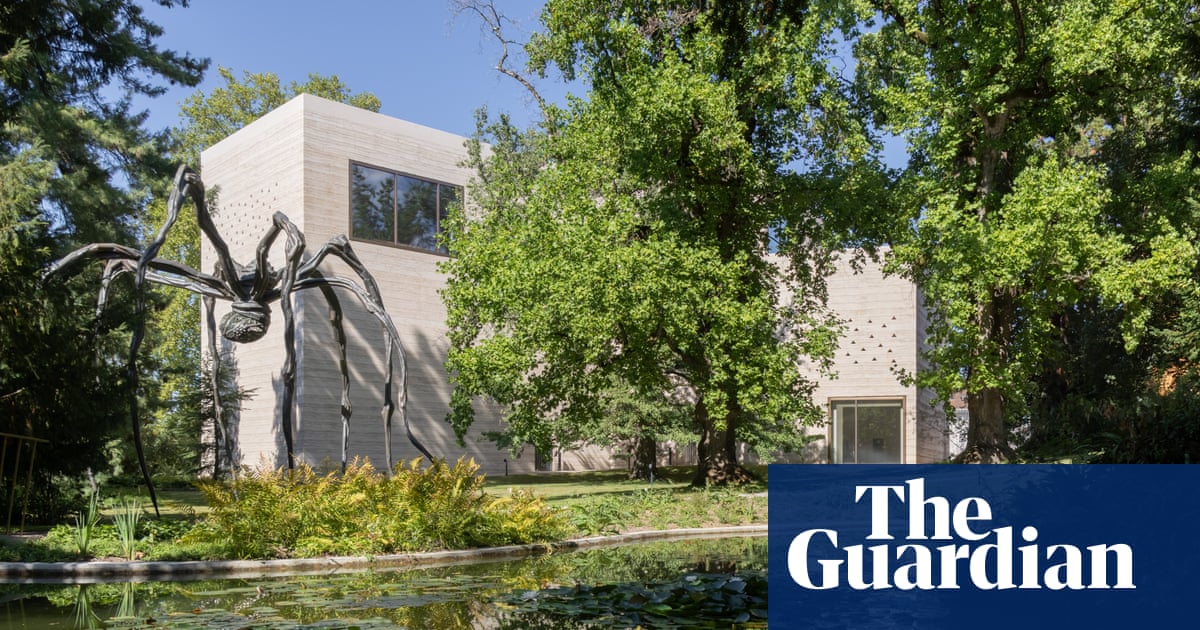‘If it’s too slick, it looks like a fashion mag’: Peter Zumthor on his £110m rammed concrete gallery